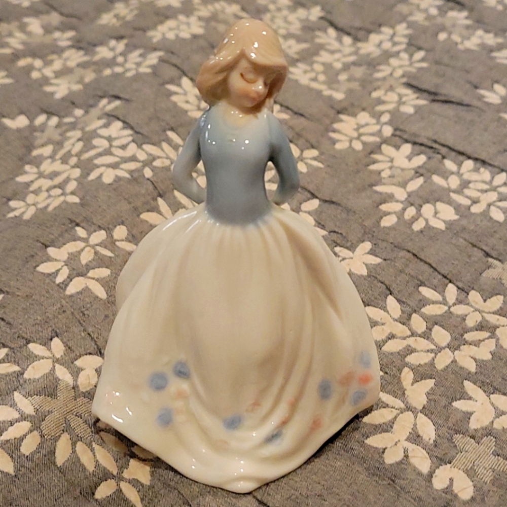 Porcelin doll